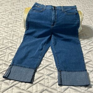 NYD Capri jeans ( not your daughters jeans)